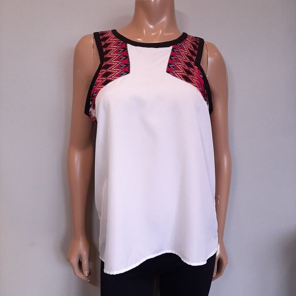 JENNIFER & GRACE Sleeveless Aztec Trim Flowy - Picture 3 of 13